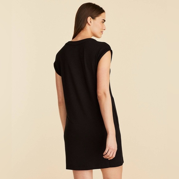 Lou & Grey Signaturesoft Henley Pocket Dress, Small - Picture 2 of 10